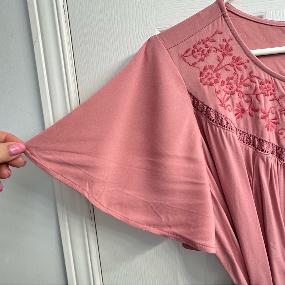 Torrid Women's Pink Mini Challis Embroidered Dress - Plus Size 1 - NWOT - Picture 6 of 11
